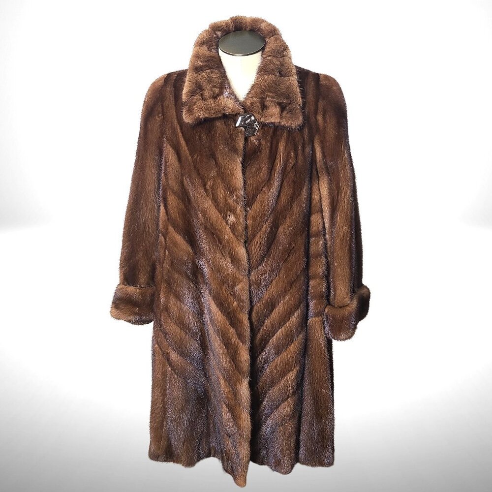 Adriana Furs Genuine Fur Coat – Made in Canada – Size 10–14 (Roomy) – Excellent - Picture 1 of 16